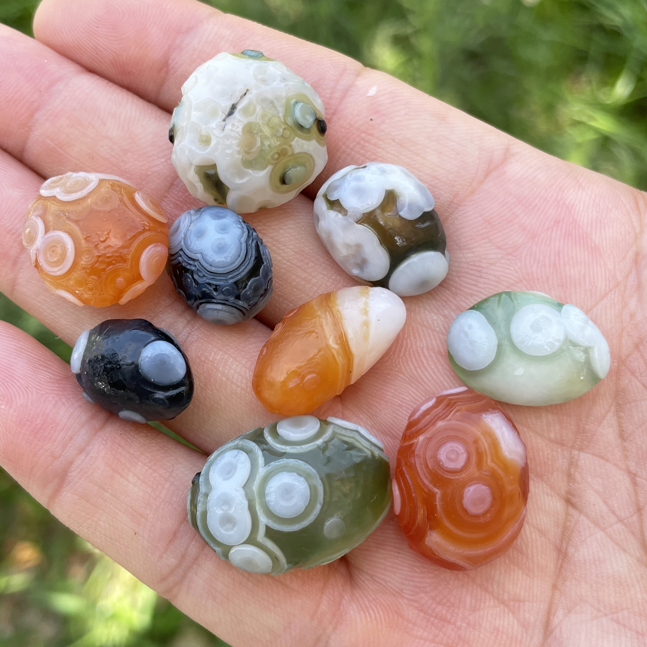 Natural Green Sardonyx Alxa Go - огляд і ціна Bonsai Rock Garden